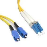 C2G 30m LC/SC LSZH Duplex 9/125 Single-Mode Cable de fibra óptica e InfiniBand Amarillo