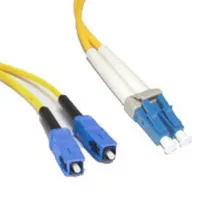 C2G 4m LC/SC Duplex 9/125 Single-Mode Fiber Patch Cable de fibra óptica e InfiniBand Amarillo